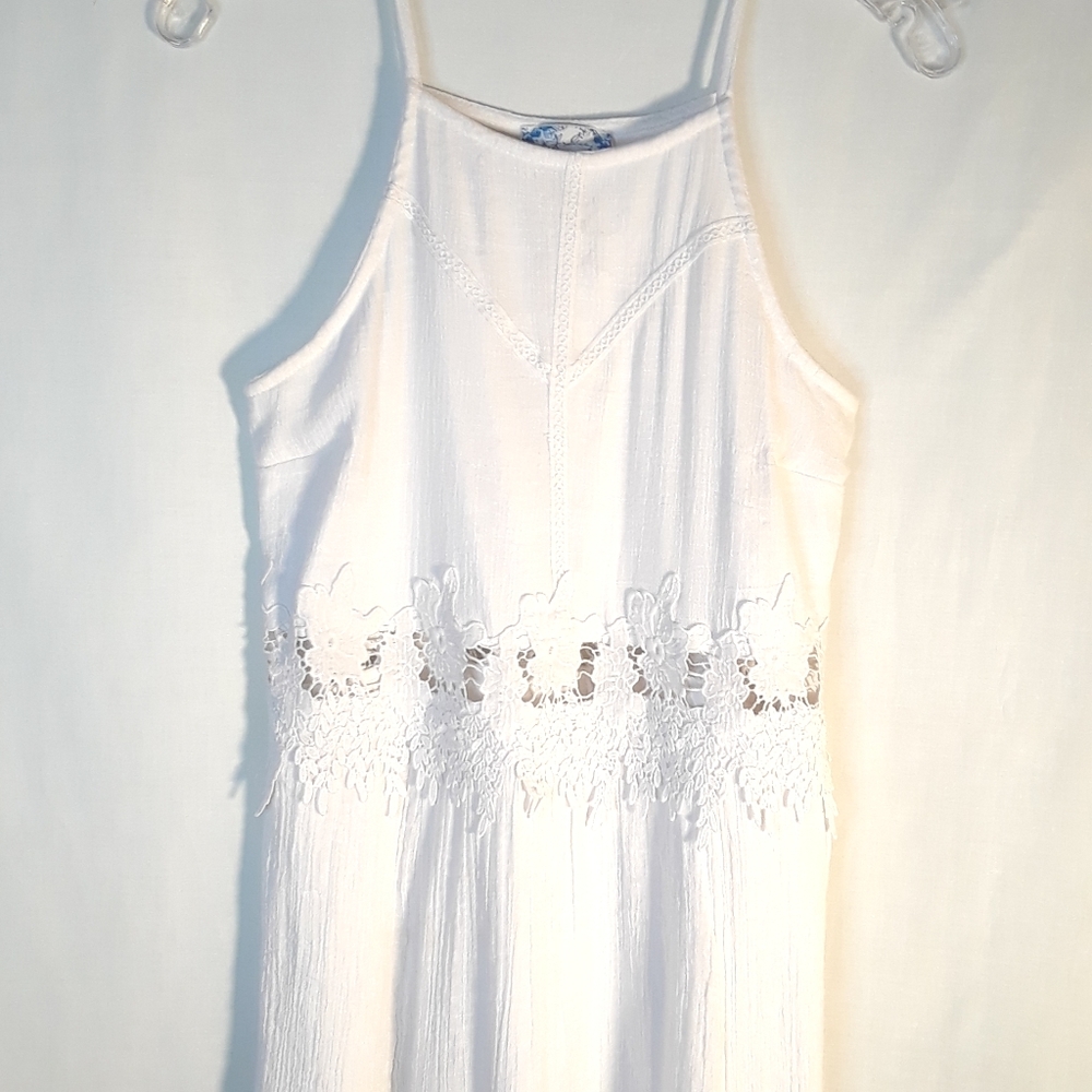 J Gee gauzy summer halter dress with lace applique